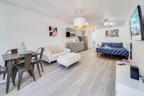 Beachside 1 b/r, w/2 Queen Beds, Ocean Drive SOBE